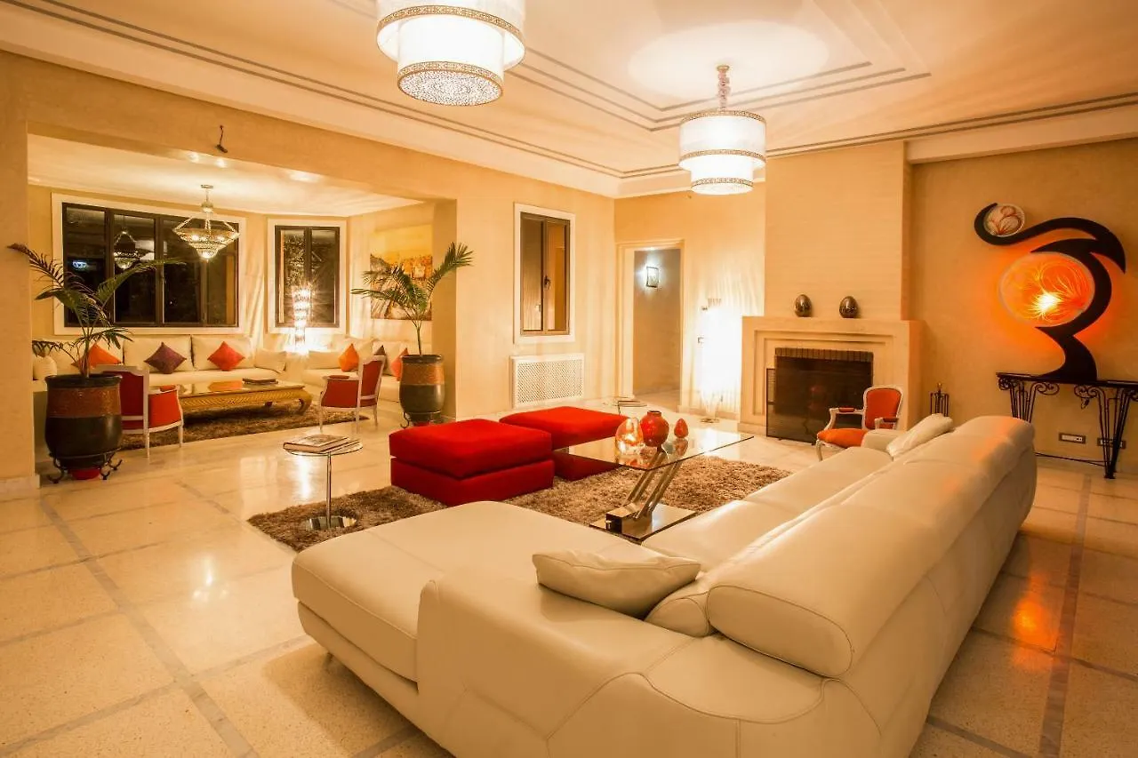 Villa Koutoubia, Jardin Luxuriant, Piscine Et Spa 마라케시
