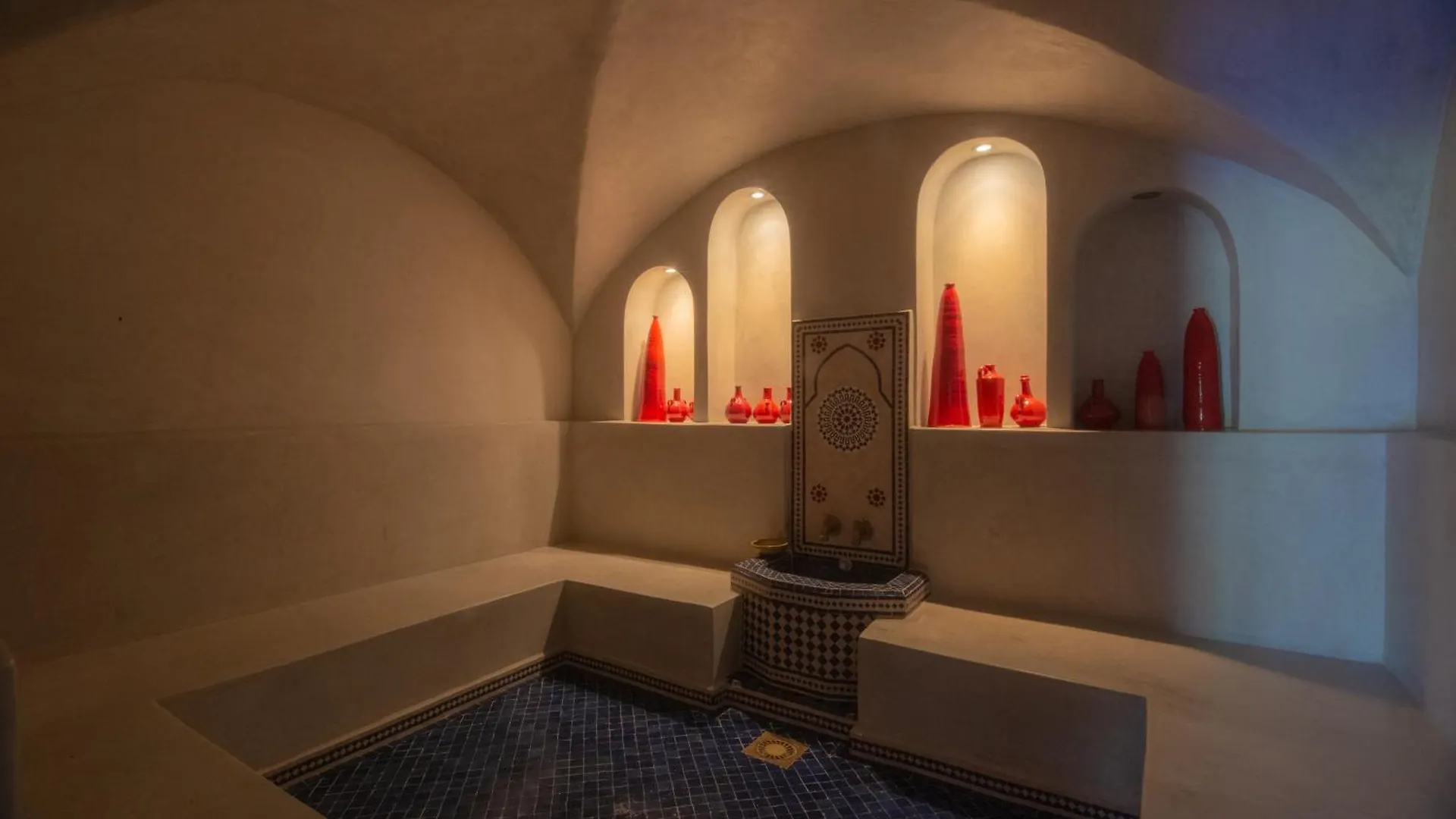 Villa Koutoubia, Jardin Luxuriant, Piscine Et Spa 마라케시 0*,  모로코